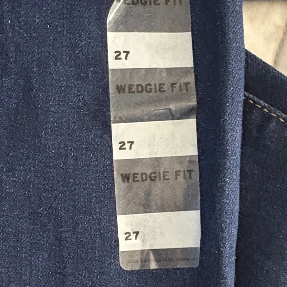 Levi's Women's Dark Blue Jeans - Picture 4 of 8